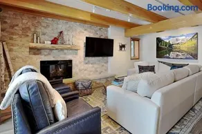 Timberline Condominiums 3 Bedroom Premier Unit B1A - Image 3