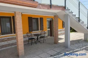 Apartment in Rosolina Mare with Private Parking - Image 5