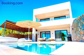 Selene Villas 3 - Image 1