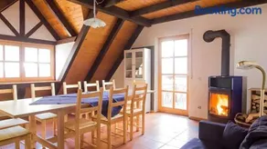 Gradevole casale adatto alle famiglie con giardino, griglia e sauna | Vista sulla natura | Ammette cani - Image 3