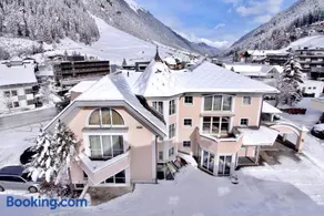 Grütter Luxury Apartments - Image 4