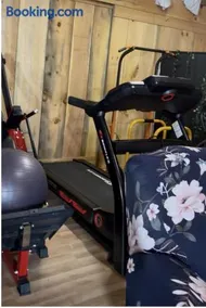 Office and Full Gym Near Crystal Lake - Image 3