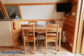 Maglia Rosso by Wigwam Holidays - Image 2