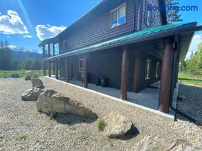 The Westview Cabin - Image 1