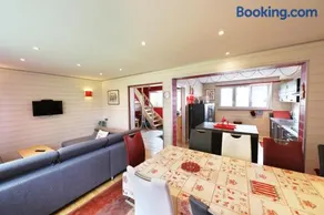 Chalet en Couleurs - Image 1