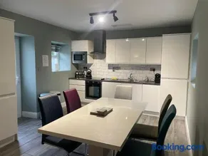 Luxury Cottage - Image 4