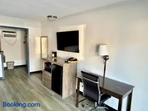 Budget Inn Conway - Image 2