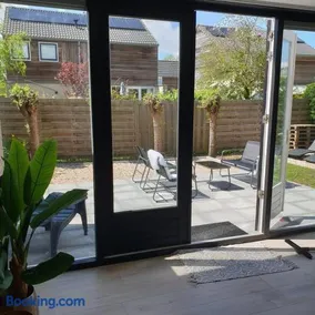 Het Steven van Grou - luxury wellness house with hot tub - Image 1