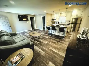 Apt 2- High Plains Lodge at Nomad Landing - Image 4