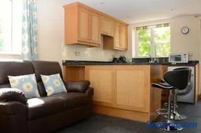 Cedar Tree Cottage - Image 2