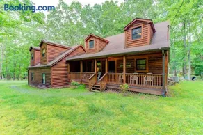 Lazy Bear Lodge - Image 1