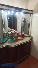 Casa prox ao centro 2 quartos aconchegante na serra - Image 1