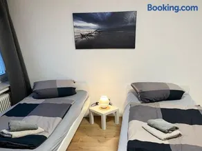 Low Budget Apartment Cologne - Image 2