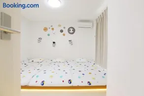 夢圓 大家族向け 一棟貸し 最大13名 浴室2室 無料駐車場4台 静かな住宅街 - Image 2