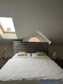 ROYAL Apartment - Image 4