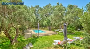 Astrakeri Gardens Villa - Image 2