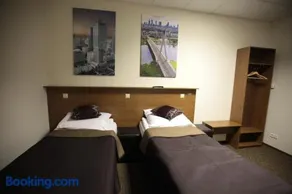 Villa B&B nocleg przy Centrum Zdrowia Dziecka - Warszawa Międzylesie Wawer blisko CZD - Image 3