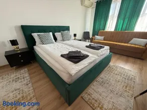 Chic Apartments SRL- Etaj 2-City Center - Free Wifi AC - Image 3