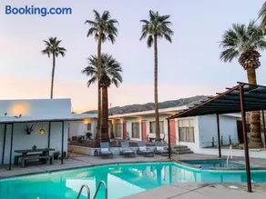 Miracle Manor Boutique Hotel & Spa - Image 2