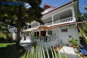 Chrisent Residence - Image 2