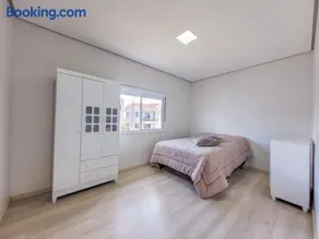 Casa completa com quintal ideal para famílias - Image 5