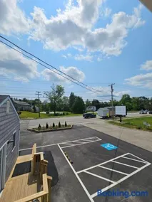 Vacation Inn - Image 3