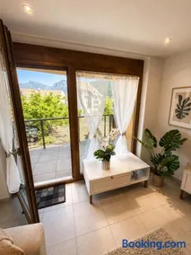 New Appart Cocon chic 2 ou 4 pers Lac et Montagne - Image 3