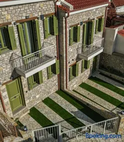 Porto Lepanto - Luxury Maisonettes in Nafpaktos - Image 3