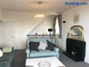 Apartments at 145 - Image 5