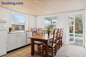 Peaceful Holiday Home Near Beach And Nature - Image 4