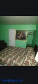 Capital Motel - Image 3