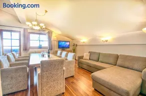 Select Top 10 - by Alpen Apartments - Image 2