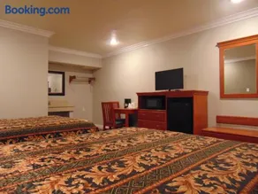 West Coast Inn Santa Ana - Image 5