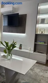 CENTER Elegant Living - Image 4