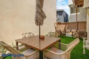 Cozy Coastal Retreat with King Bed & Full Kitchen - Image 2