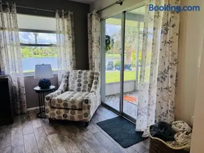 Venice Lake House - Image 2