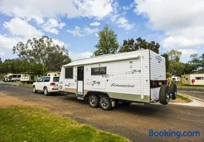 Spicer Caravan Park - Image 4