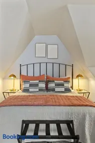 Manito Park Retreat - Image 1