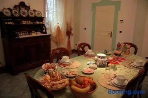 La Corte Del Cavaliere Bed & Breakfast - Image 5