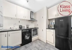 Garturk Apartment by Klass Living Coatbridge - Image 2