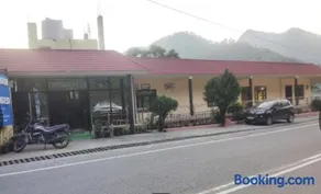 Hotel Gauri & Restaurant - Image 2