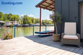 Captains Danube Houseboat - Bratislava - Image 1