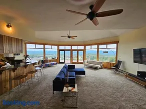 Green Mountain Getaway - Image 1