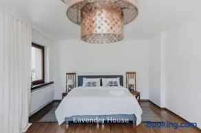 Lavender House - Image 3