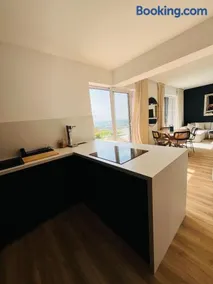 Apartment with the view and private garden - Image 5