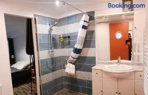Luminous step-free apartment! - Image 4