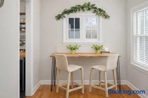 The White Castle - King Bed plus Office - Image 4