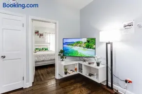 2 Bedroom Apartment Near Bristol Center - Image 2