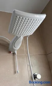 Apartamento Completo 2 Quartos com AC em Blumenau à 10min Vila Germânica, Tv a cabo e Premiere, ideal para família, Fácil acesso para Pomerode - Image 2
