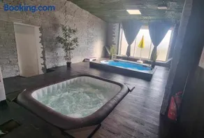 Le Glamour Loft - Image 1